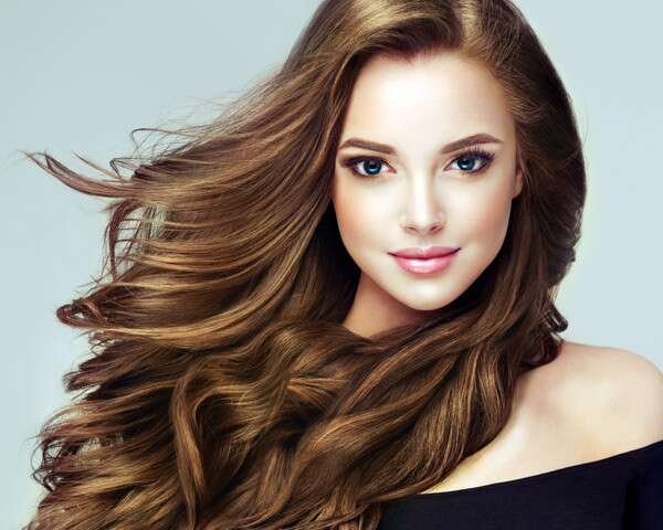 15 Hauspraktiken, die das Haarwachstum fördern