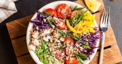 Zusammenfassung: 22 einfache Rezepte für das Mittagessen im Büro unter 200 Kalorien