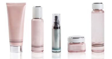 8 Hautpflege-Essentials für Frauen mit aktivem Lebensstil